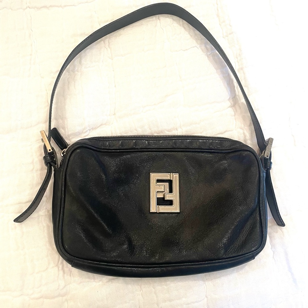 Vintage FENDI shoulder bag black leather